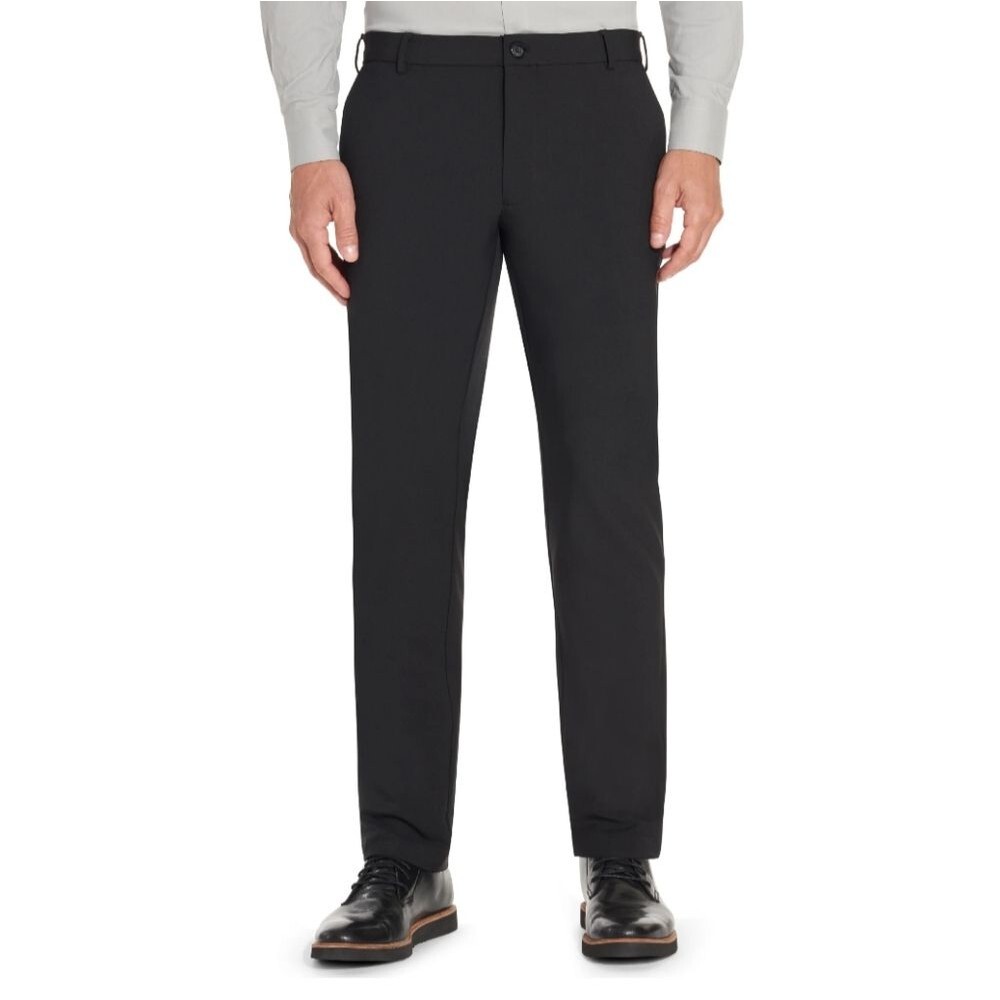 Van Heusen Men's Black dress pants size 46 x 29.  EUC